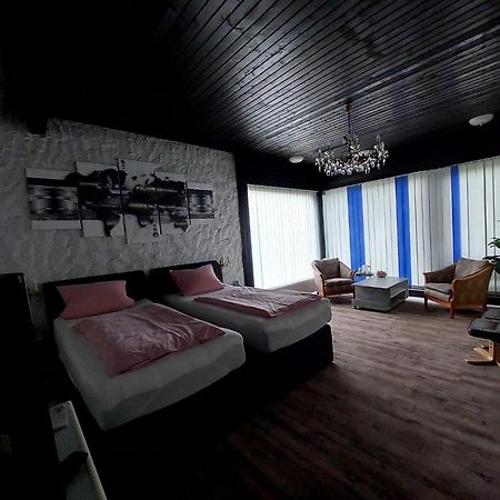 Am Hallenbad Hotel Garni Ratingen Dış mekan fotoğraf
