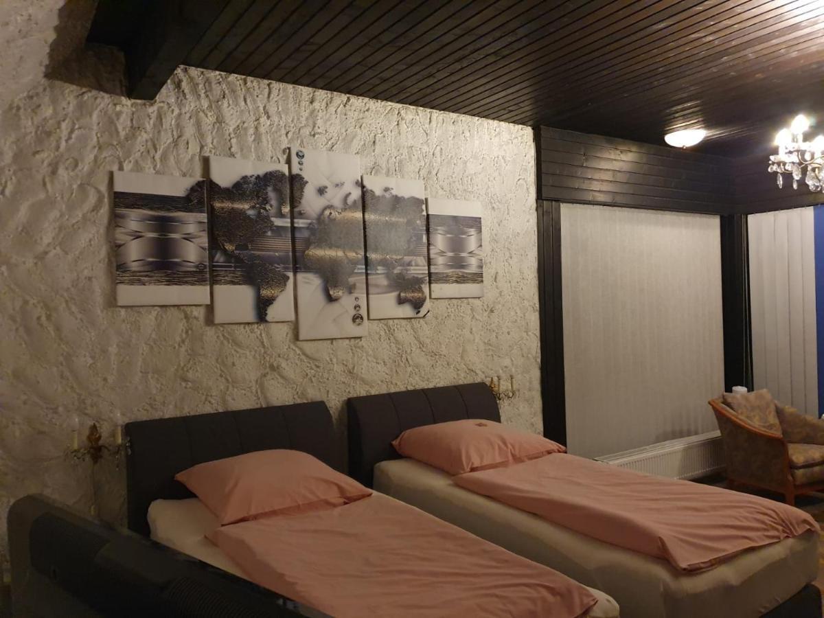 Am Hallenbad Hotel Garni Ratingen Dış mekan fotoğraf