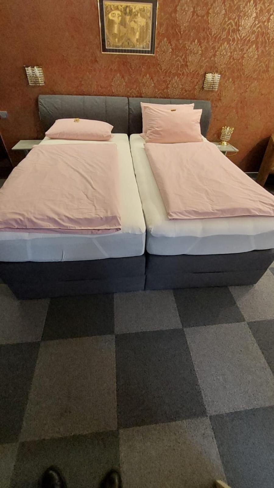 Am Hallenbad Hotel Garni Ratingen Dış mekan fotoğraf